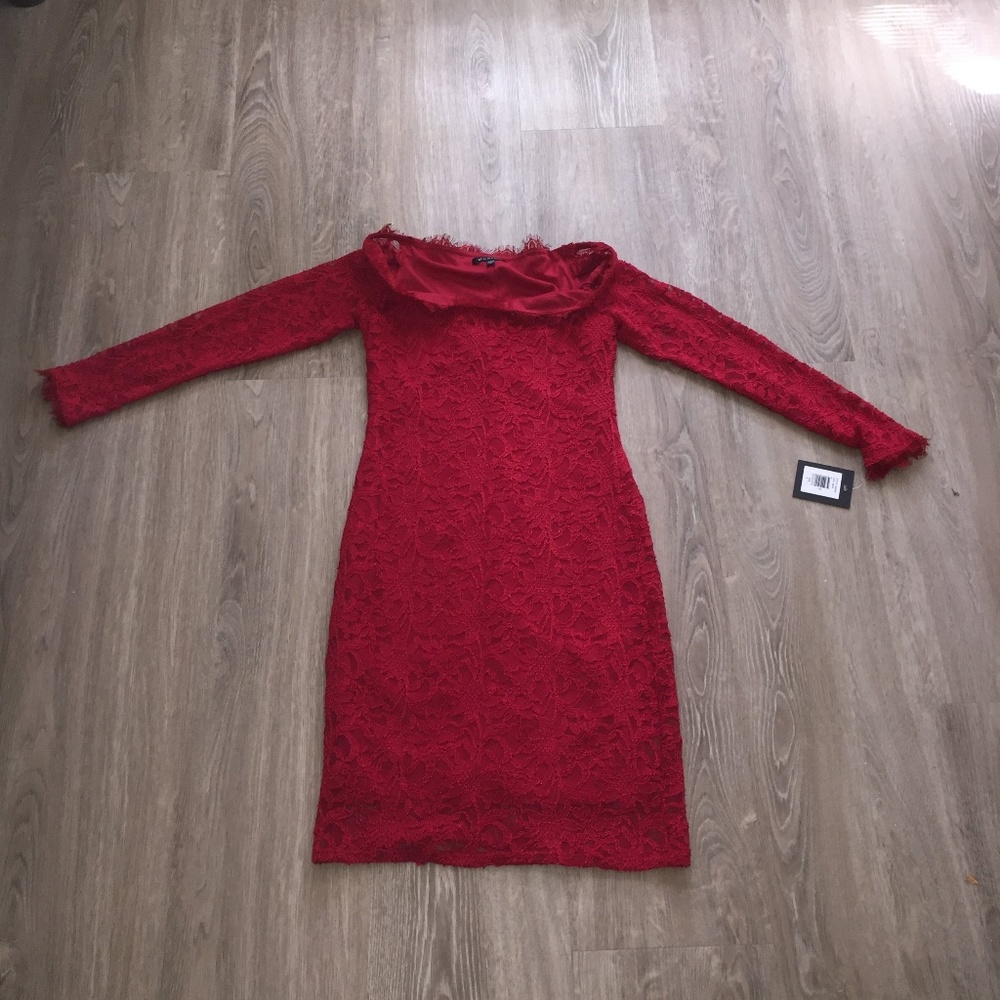 COLD SHOULDER LACE RED DRESS